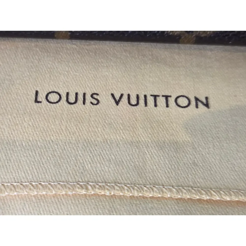 Louis Vuitton Monogram 6 Key Holder Case LV Vintage Multicles